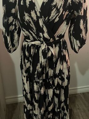Dkny Black and White Brushstroke Wrap Maxi Dress